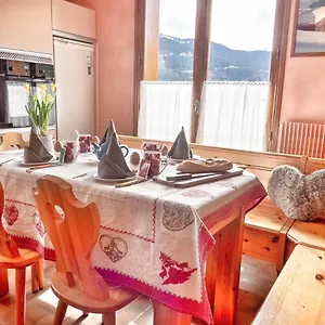 Hébergement de vacances Dans Maison Indépendante100m2 Avec Vue Exceptionnelle, Bozel